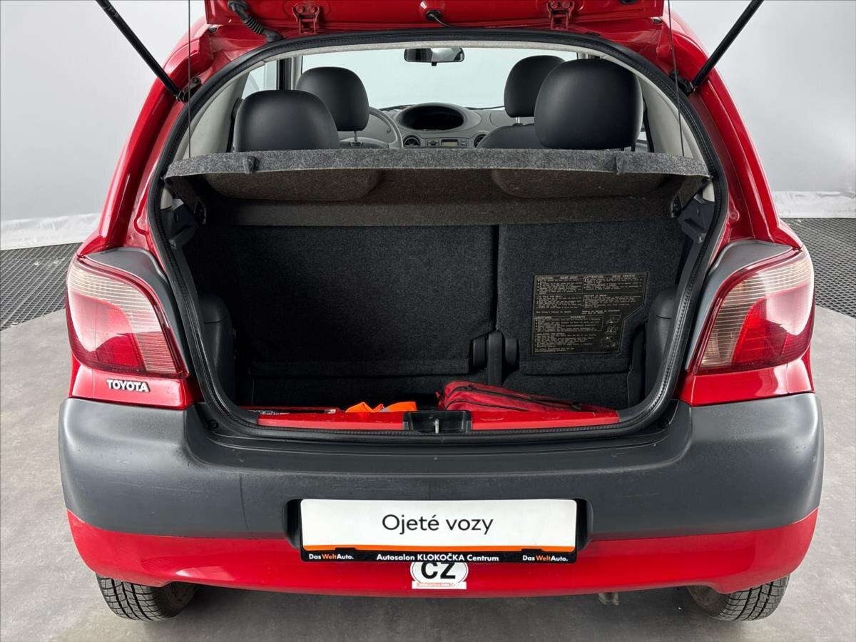 Toyota Yaris Hatchback 998,0 50 kw
