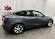 Tesla Model Y 9
