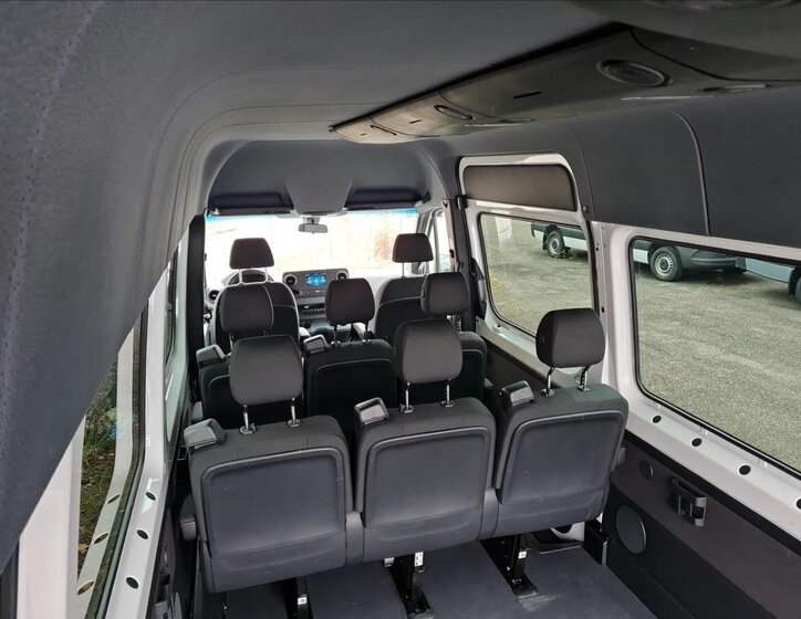 Mercedes-Benz Sprinter 17