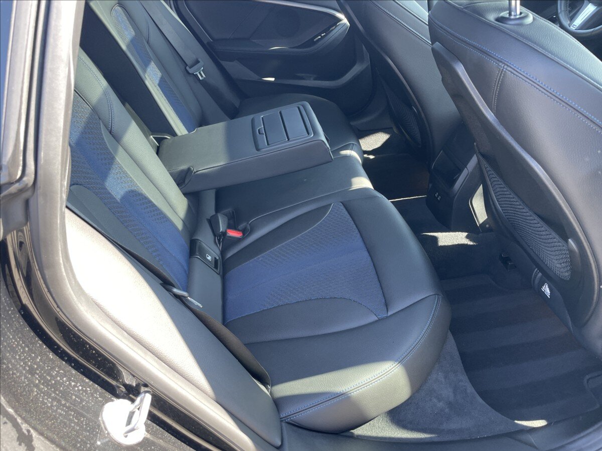 BMW Řada 2 Sedan / Limuzína 2,0 l 140 kw