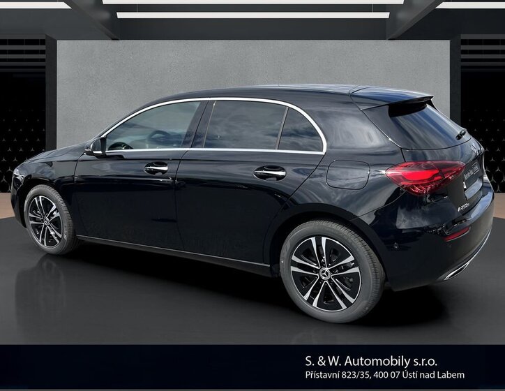 Mercedes-Benz Třídy A Hatchback 1,3 l 120 kw