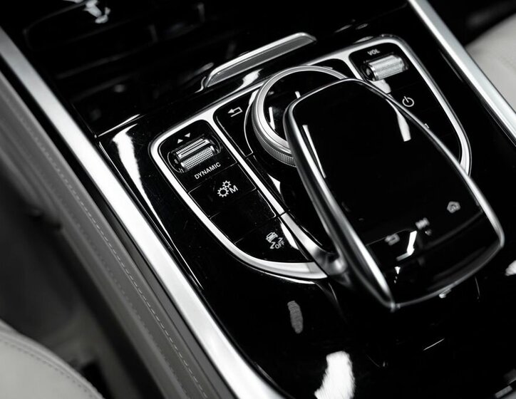 Mercedes-Benz Třídy G SUV / Terénní 4,0 l 310 kw