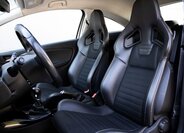 Opel Corsa Hatchback 1,6 l 152 kw