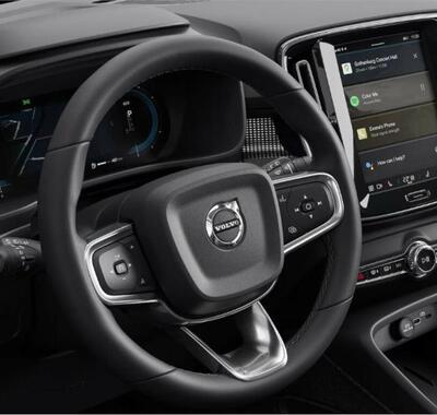 Volvo XC40 12