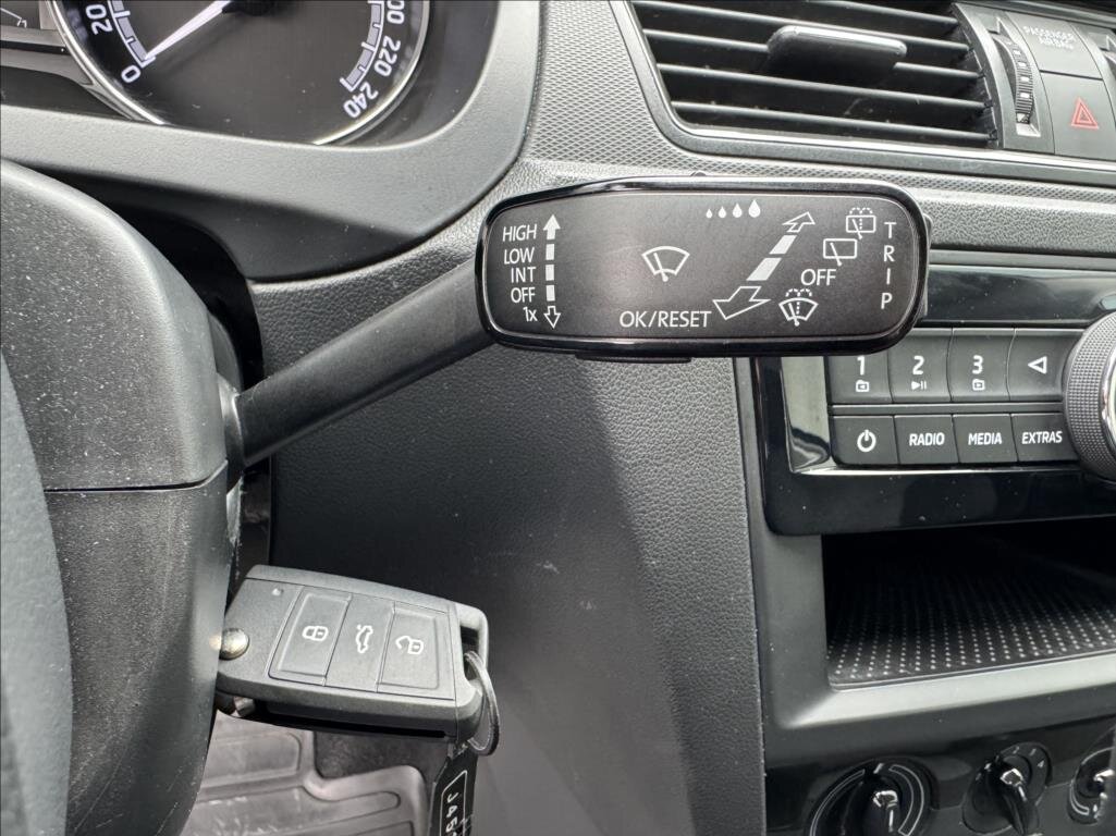 Škoda Rapid Hatchback 999,0 70 kw