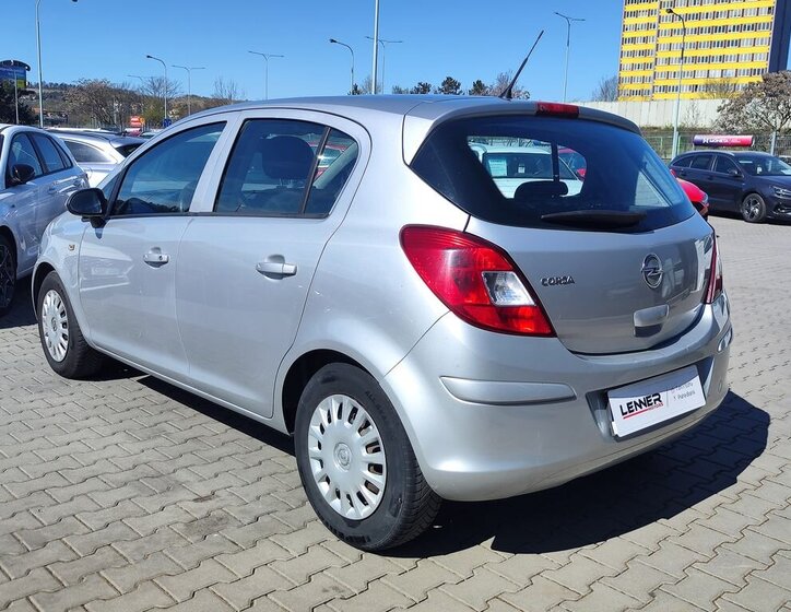 Opel Corsa Hatchback 1,2 l 63 kw