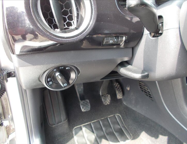 Volkswagen up! Hatchback 999,0 55 kw