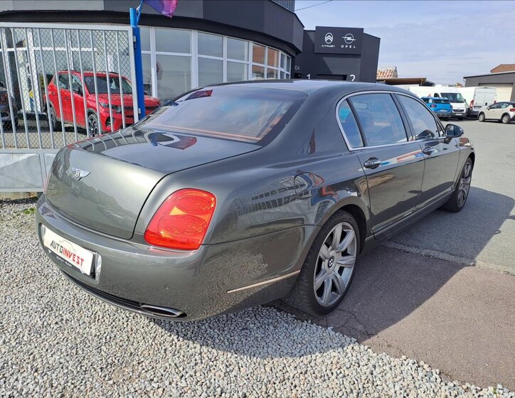 Bentley Continental Flying Spur Sedan / Limuzína 6,0 l 412 kw