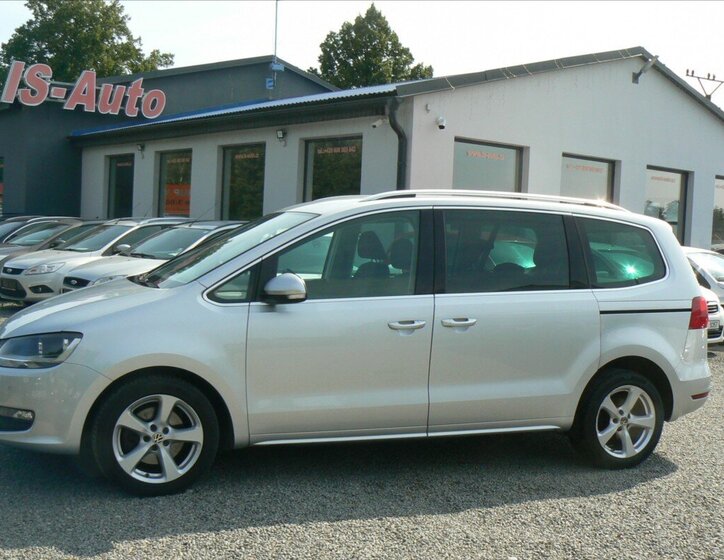 Volkswagen Sharan MPV 2,0 l 103 kw