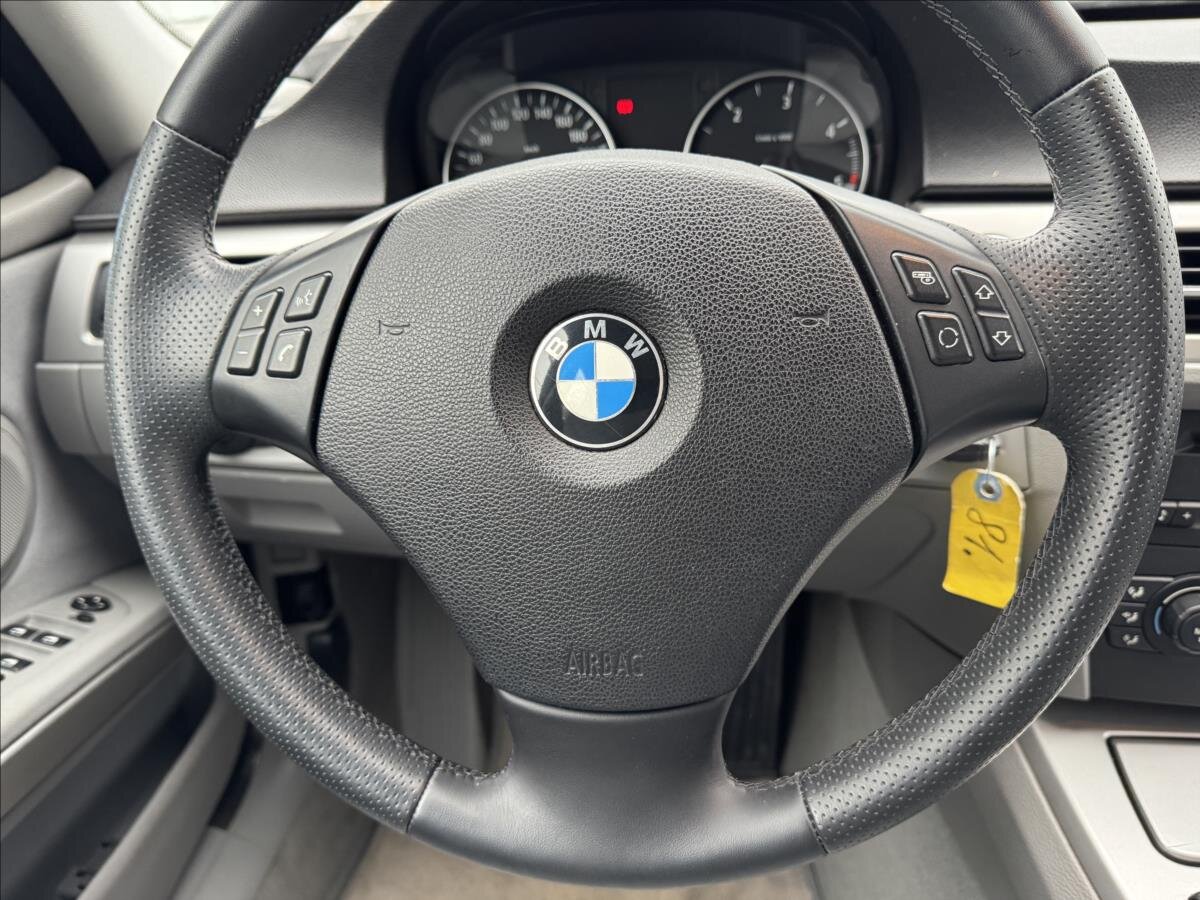 BMW Řada 3 Kombi 2,0 l 120 kw