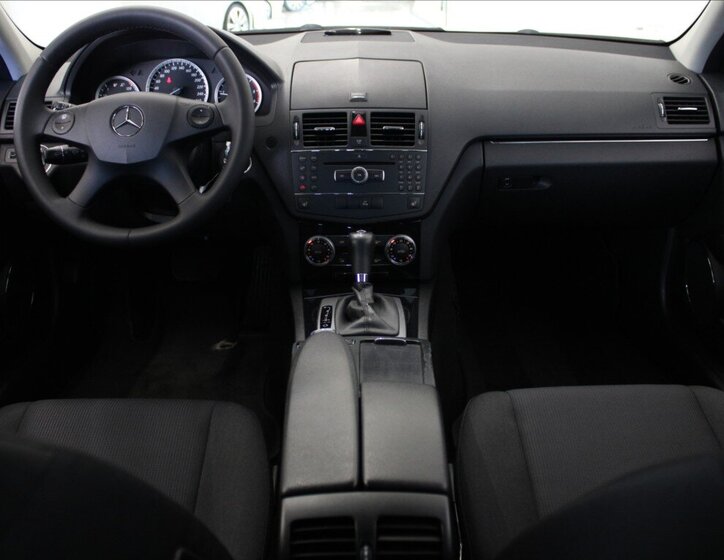 Mercedes-Benz Třídy C 8