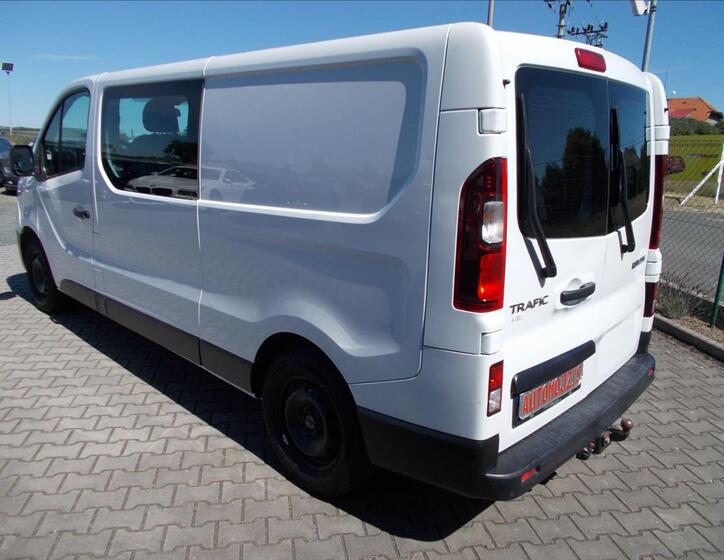 Renault Trafic 11