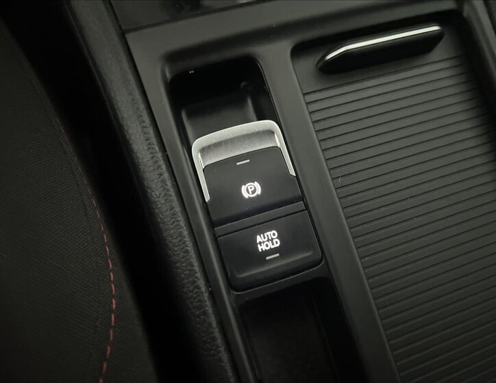 Volkswagen Golf Kombi 999,0 81 kw