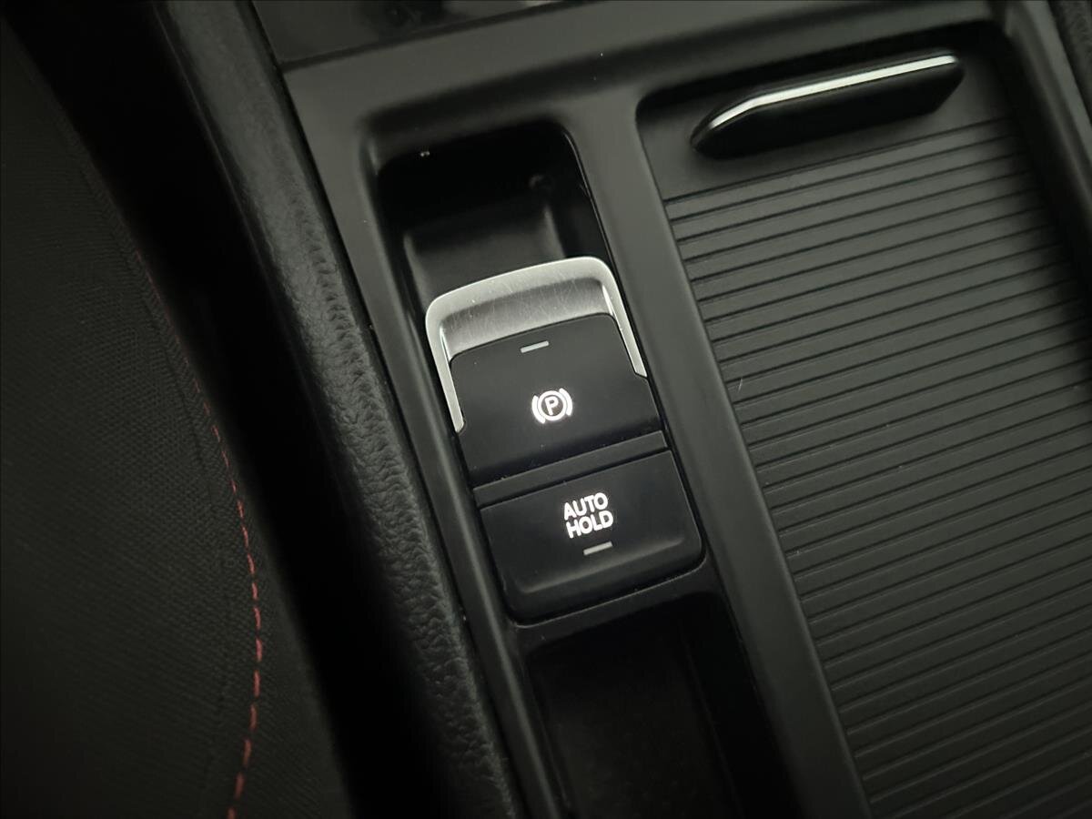 Volkswagen Golf Kombi 999,0 81 kw