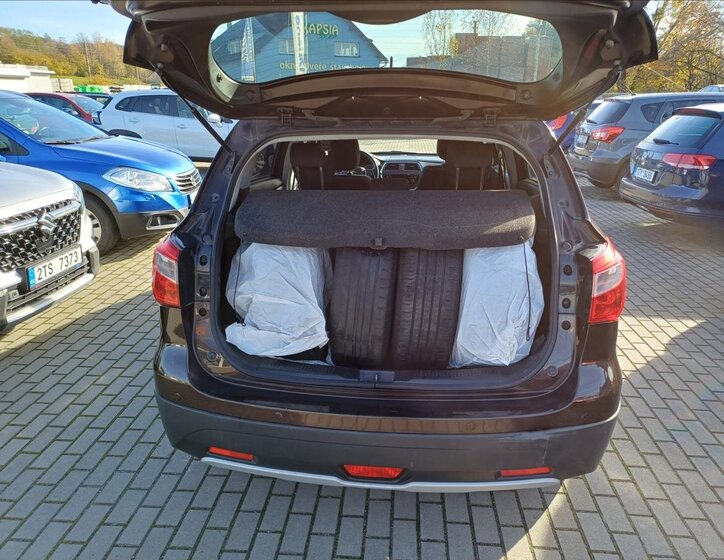 Suzuki SX4 S-Cross 4