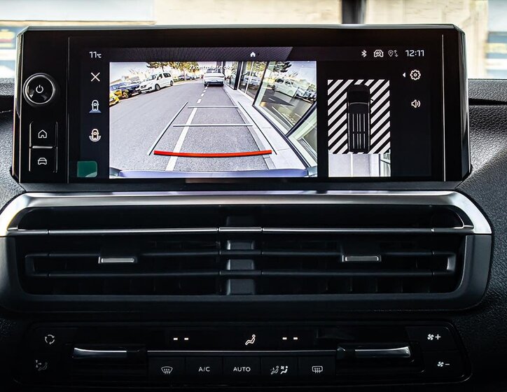 Peugeot Traveller MPV 2,0 l 130 kw