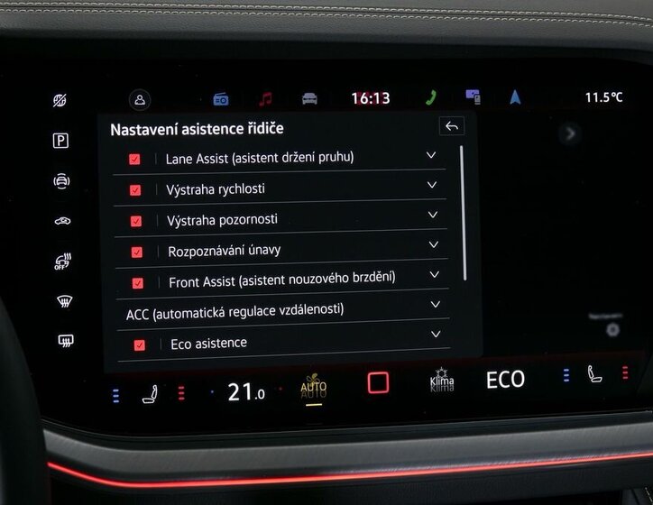 Volkswagen Touareg SUV / Terénní 3,0 l 210 kw