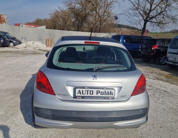 Peugeot 207 Hatchback 1,6 l 80 kw