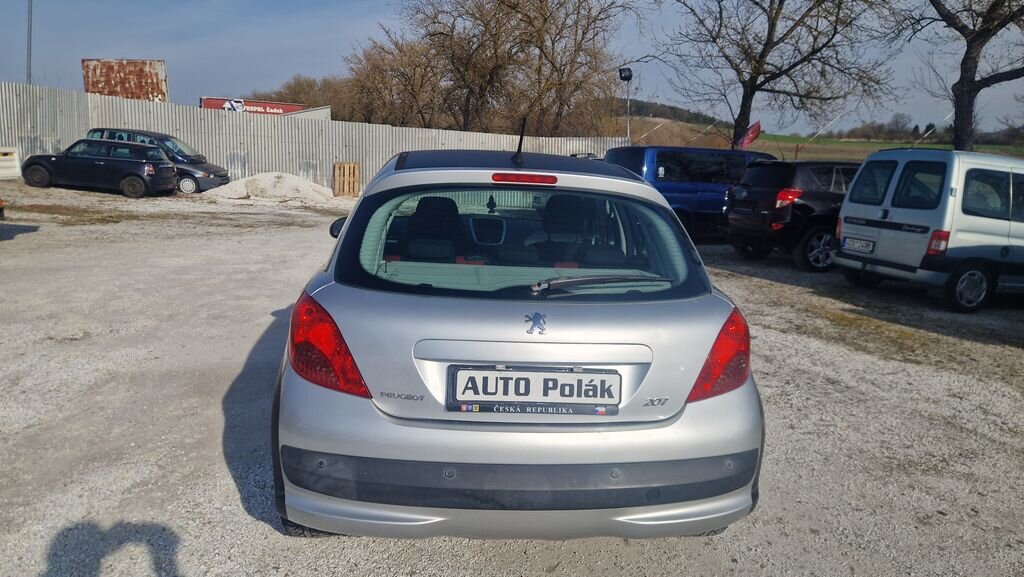 Peugeot 207 Hatchback 1,6 l 80 kw