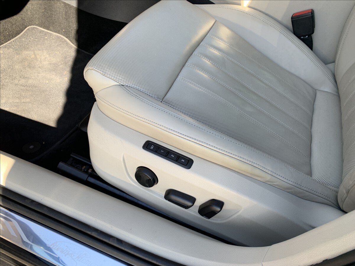 Škoda Superb Kombi 2,0 l 140 kw