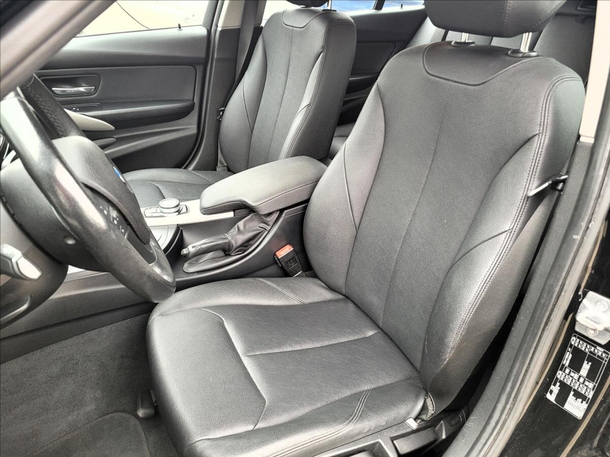 BMW Řada 3 Kombi 2,0 l 100 kw