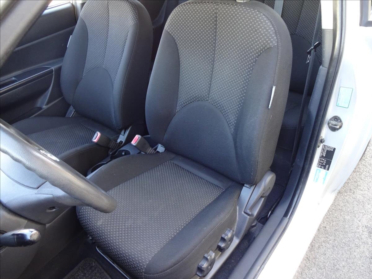 Hyundai Accent Hatchback 1,4 l 71 kw