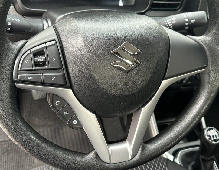 Suzuki Ignis 31