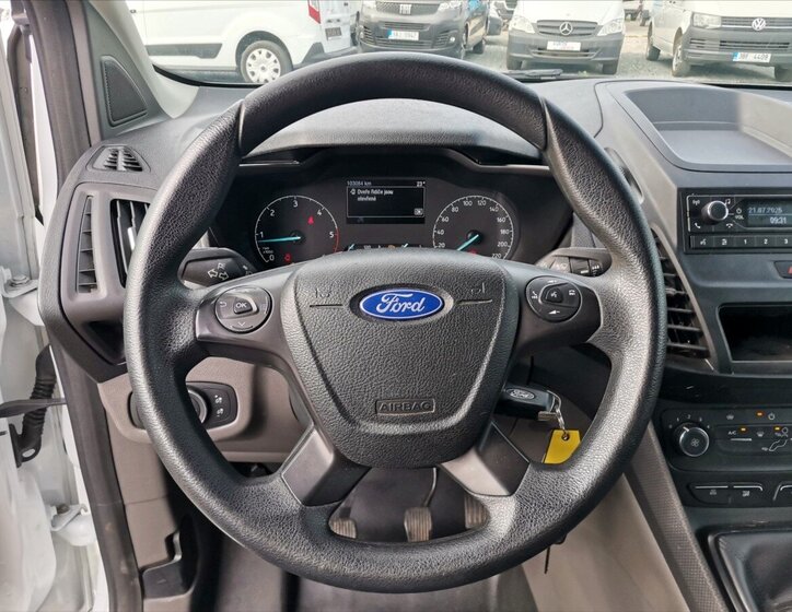 Ford Transit Connect 11