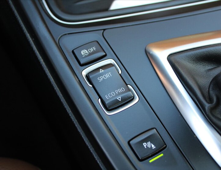 BMW Řada 3 Kombi 2,0 l 135 kw