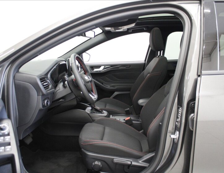 Ford Focus Kombi 999,0 114 kw