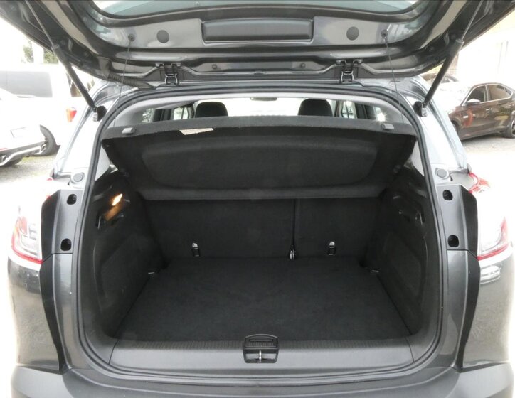 Opel Crossland X MPV 1,2 l 96 kw