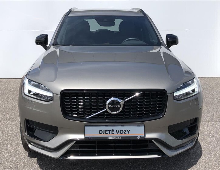 Volvo XC90 SUV / Terénní 2,0 l 173 kw