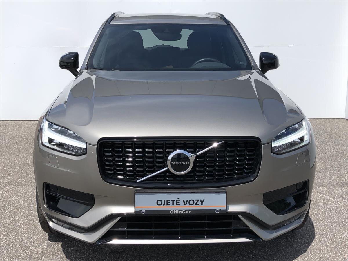 Volvo XC90 SUV / Terénní 2,0 l 173 kw
