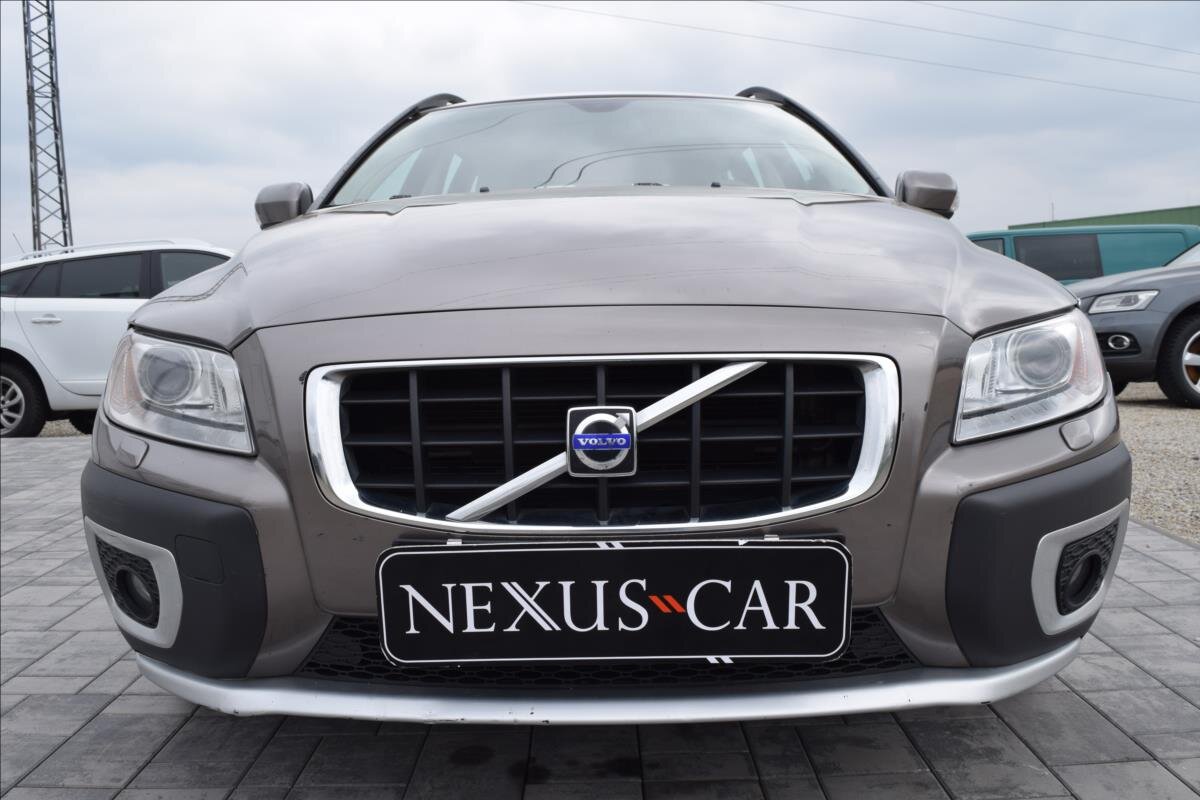 Volvo XC70 Kombi 2,4 l 120 kw