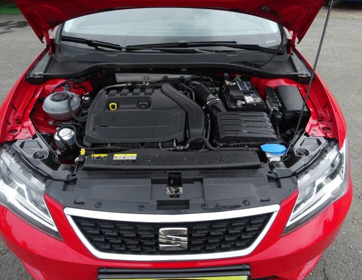 Seat Leon Hatchback 1,5 l 96 kw