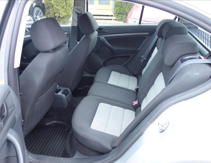 Škoda Octavia Liftback 1,6 l 75 kw