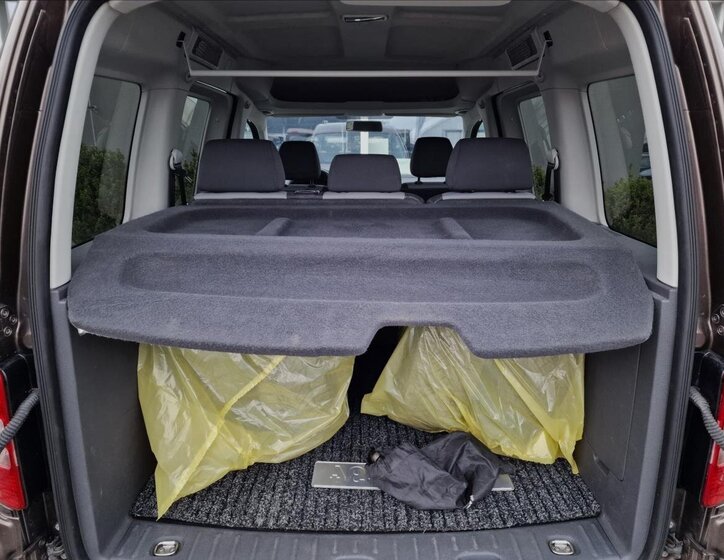 Volkswagen Caddy Kombi 1,6 l 75 kw