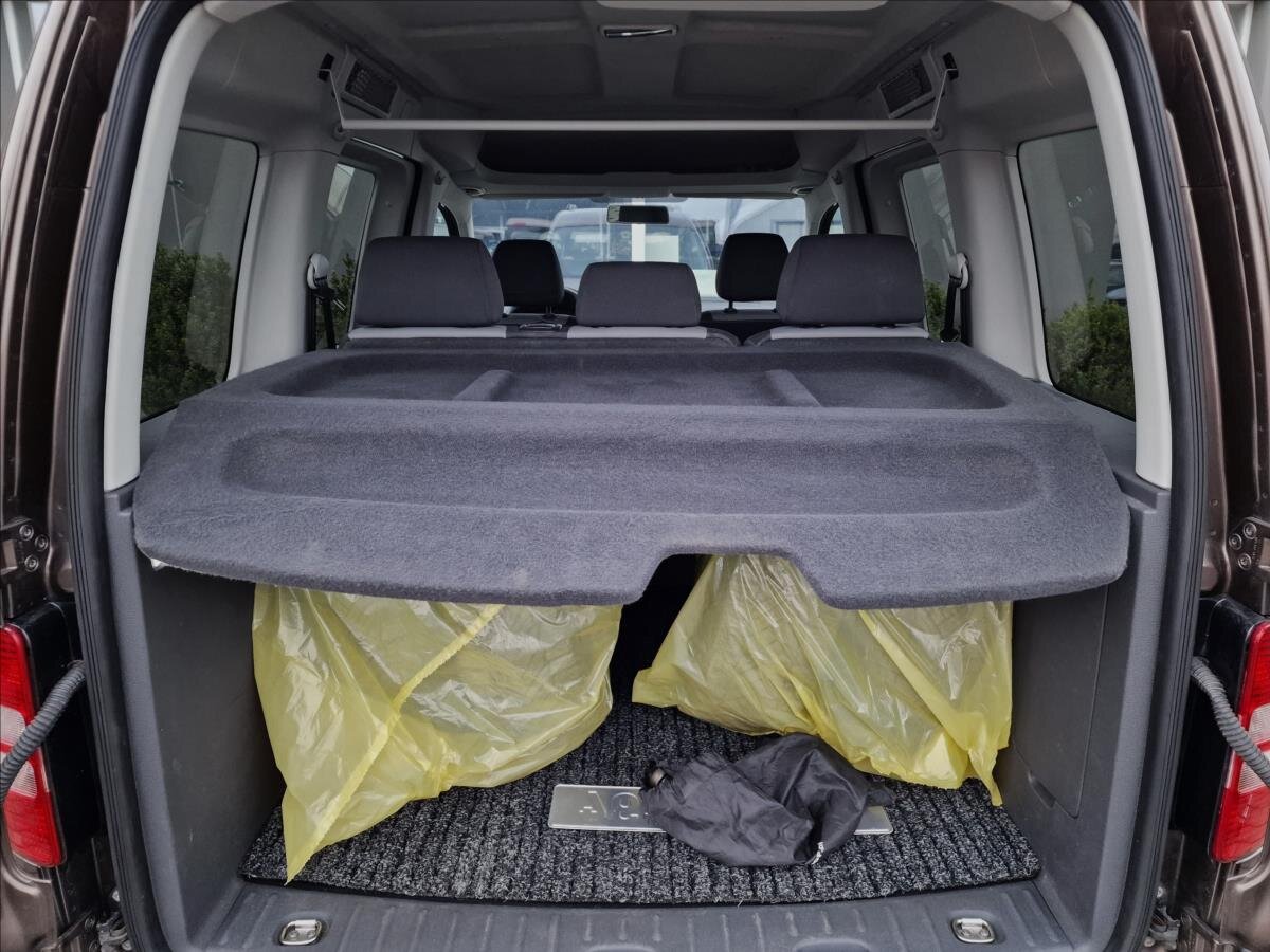 Volkswagen Caddy Kombi 1,6 l 75 kw