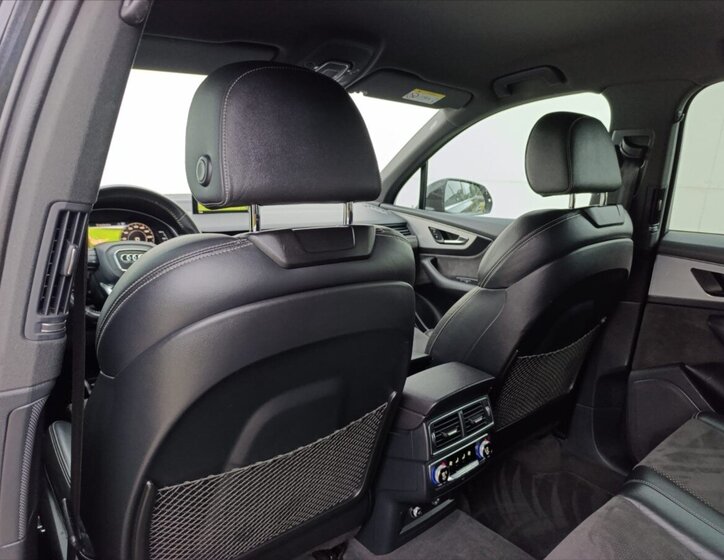 Audi Q7 SUV / Terénní 3,0 l 210 kw