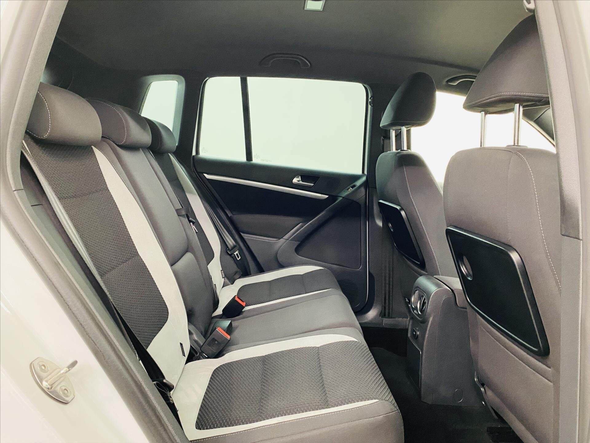 Volkswagen Tiguan SUV 2,0 l 103 kw