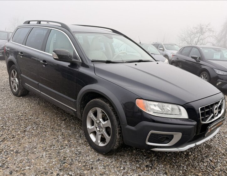 Volvo XC70 3