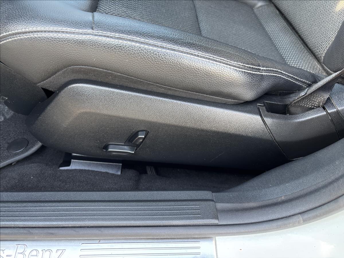 Mercedes-Benz Třídy E Kombi 2,1 l 125 kw