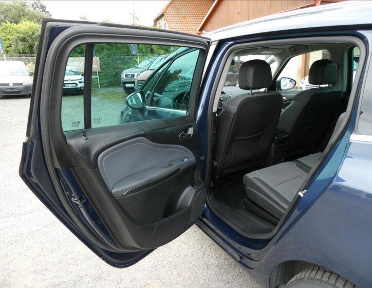 Opel Zafira MPV 2,0 l 121 kw