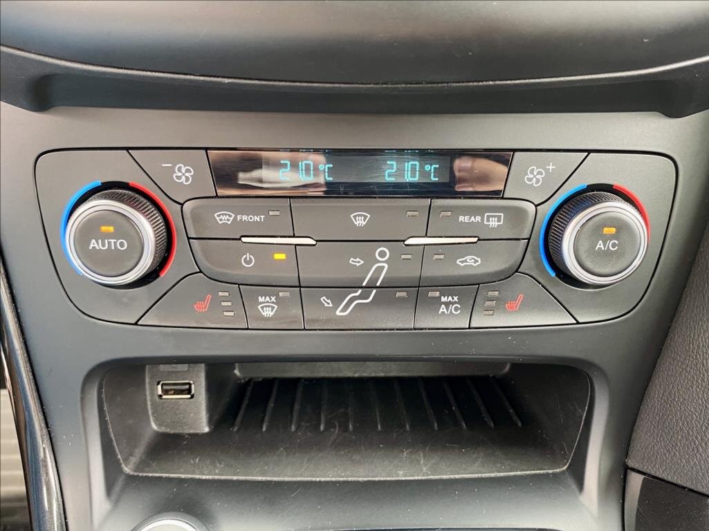 Ford Focus Kombi 1,5 l 88 kw