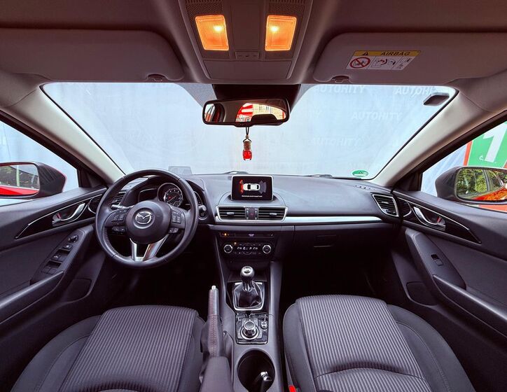 Mazda 3 16