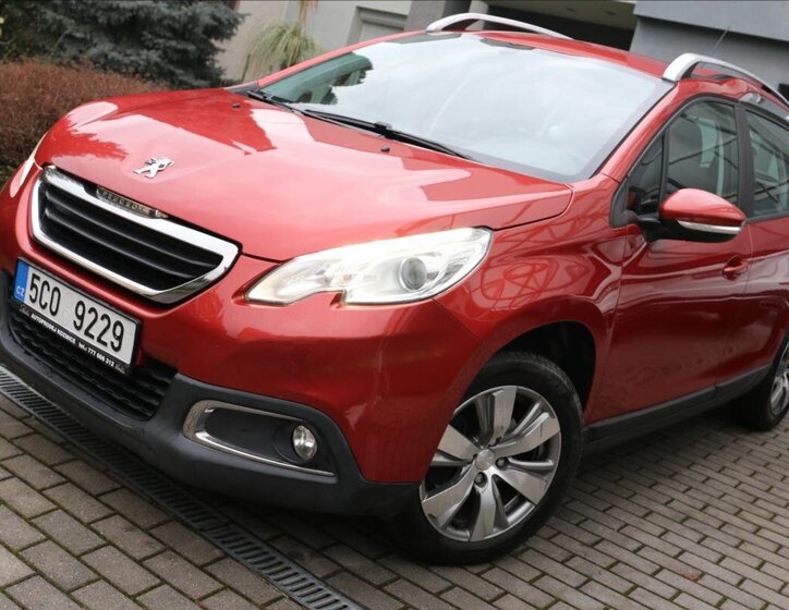 Peugeot 2008 5