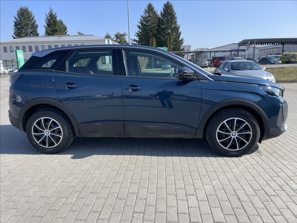 Peugeot 3008 MPV 1,2 l 96 kw