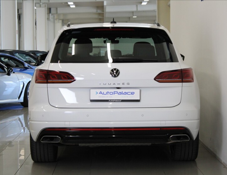 Volkswagen Touareg 4