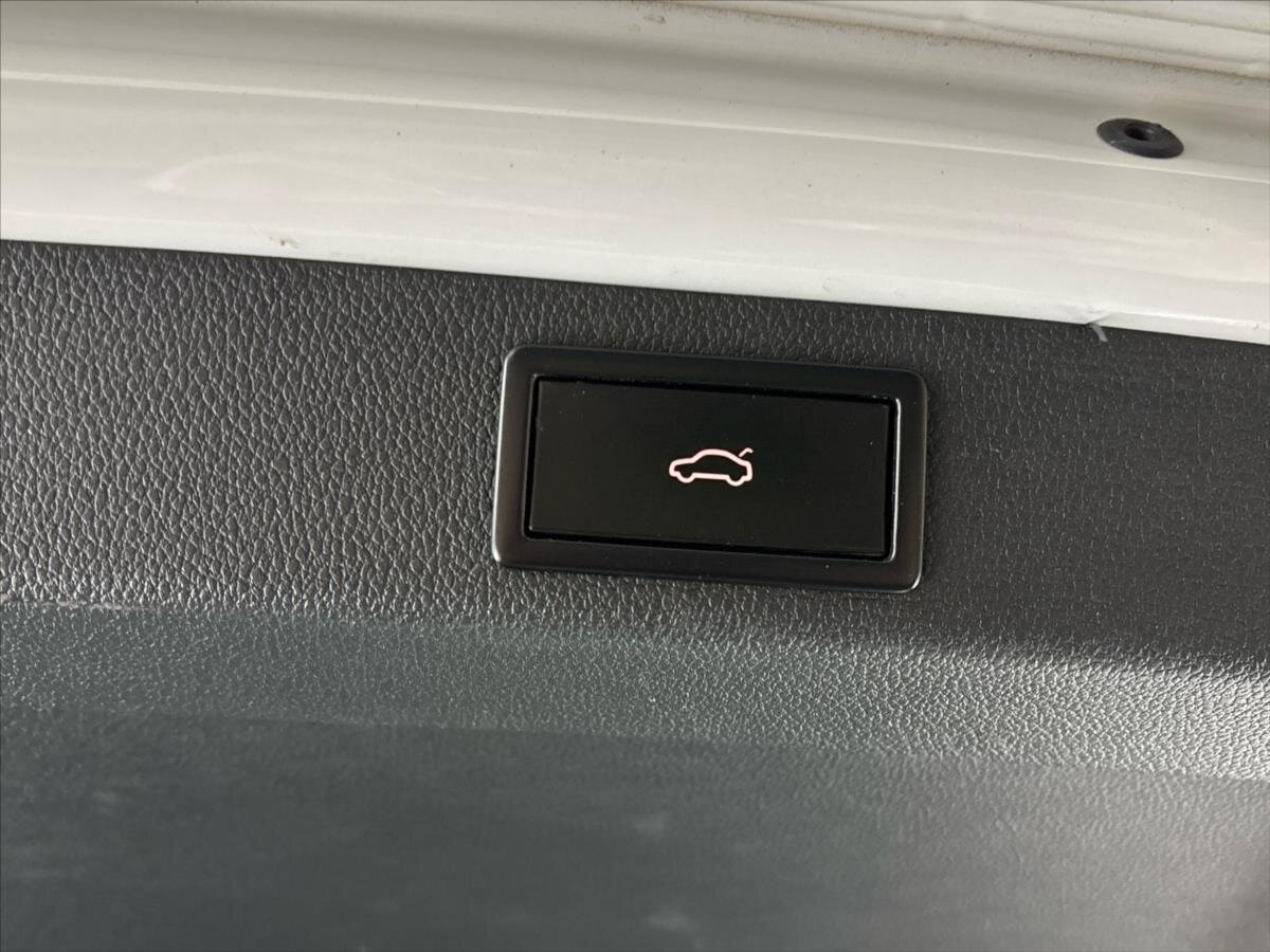 Škoda Superb Kombi 2,0 l 110 kw