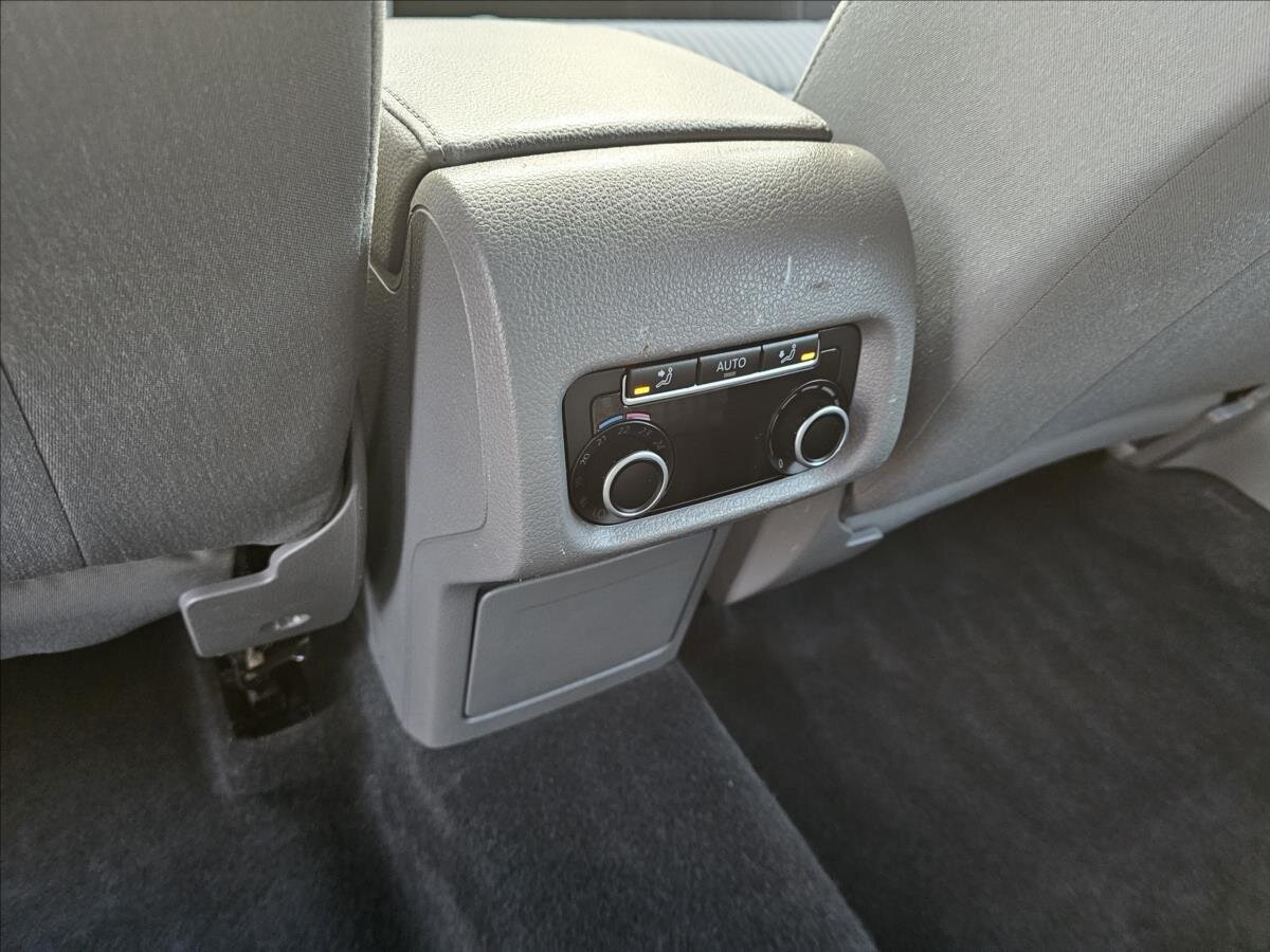 Seat Alhambra Kombi 2,0 l 103 kw